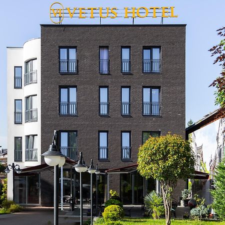 Vetus Hotel Pristina Buitenkant foto
