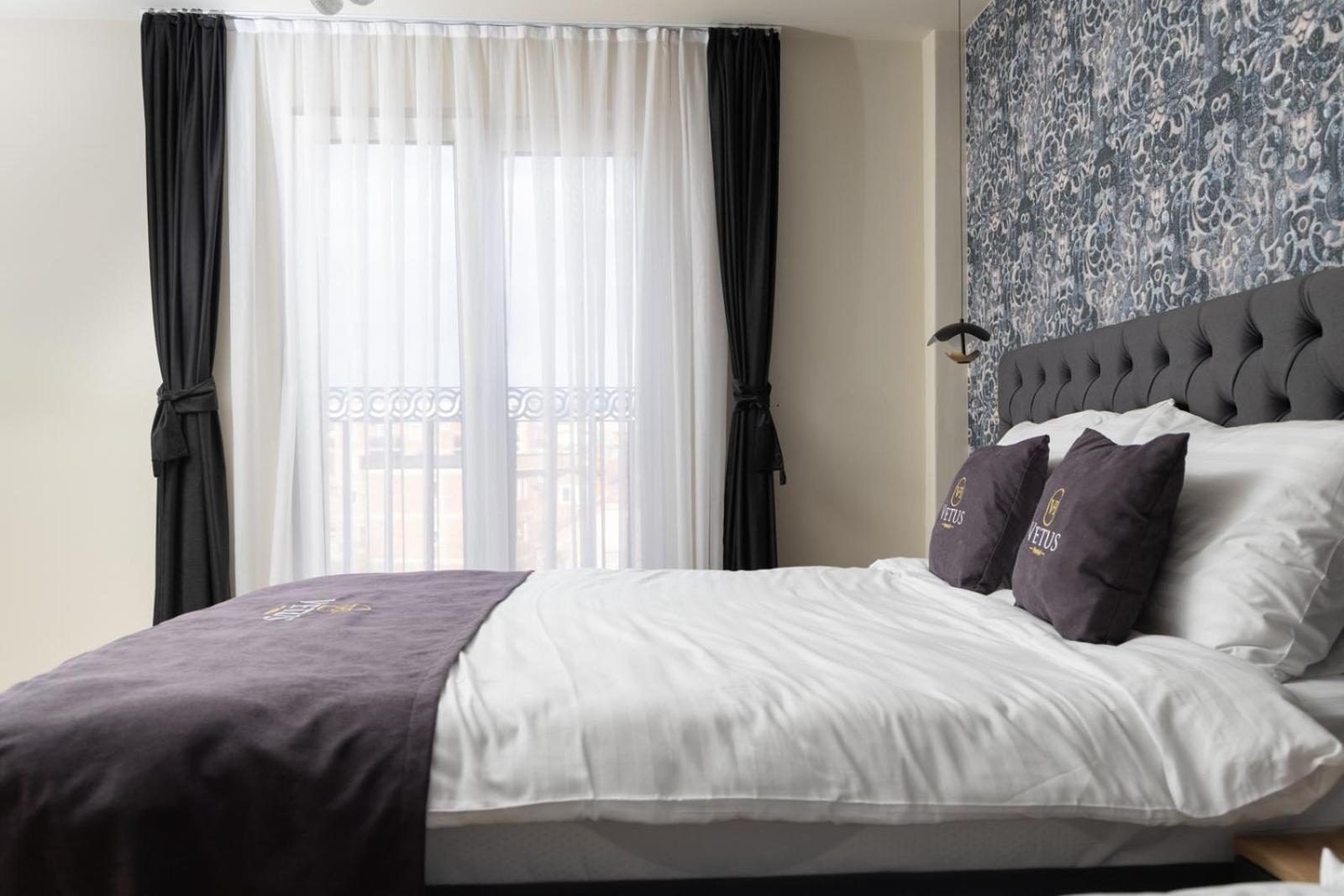 Vetus Hotel Pristina Buitenkant foto